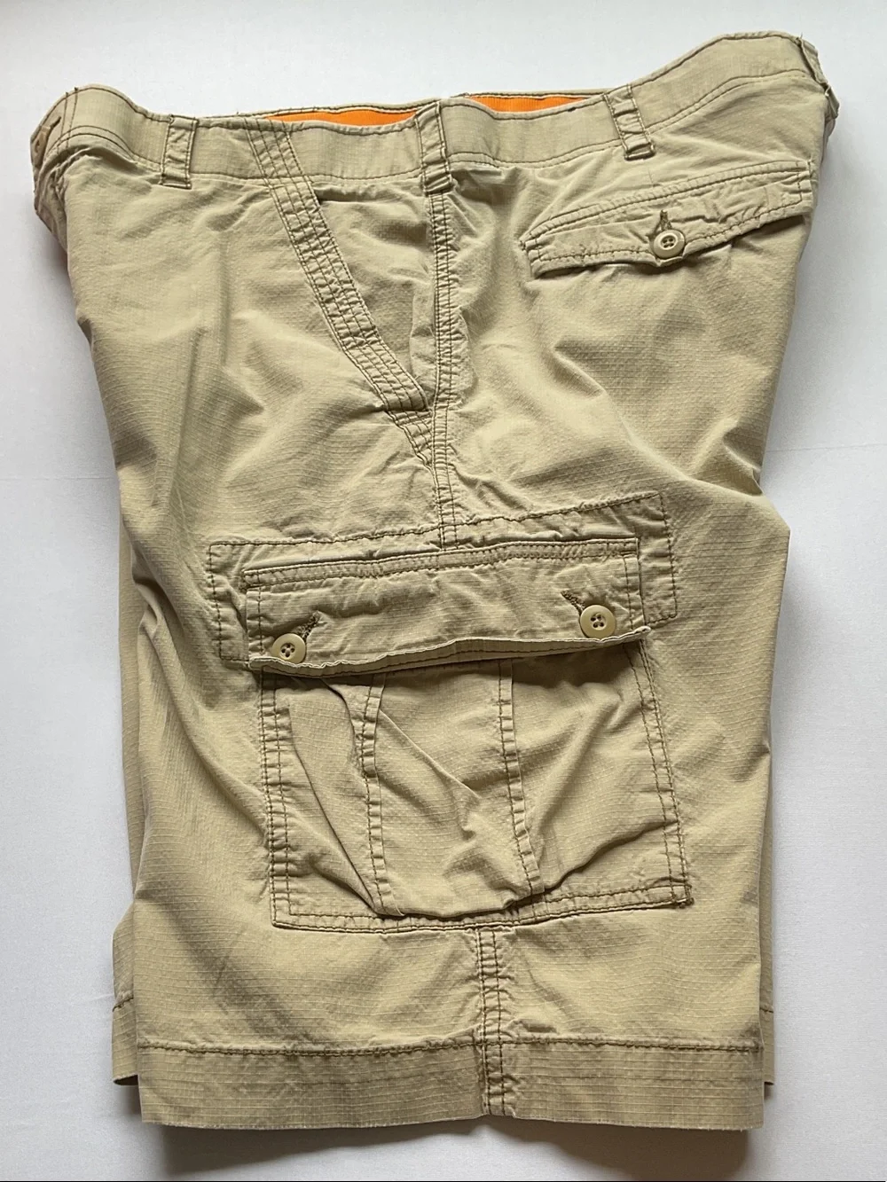 Men's Beige Cargo Shorts - Casual Utility Style